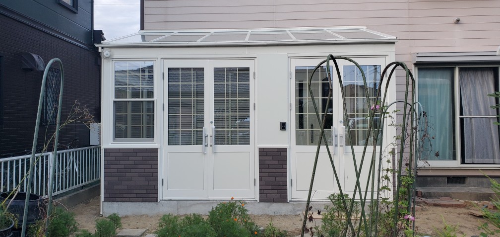 角型サンルーム　外観　正面